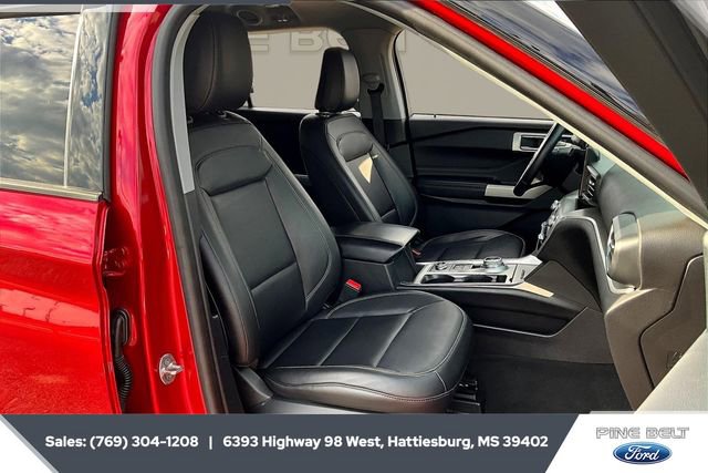 Used 2022 Ford Explorer XLT w/ Equipment Group 202A image 6