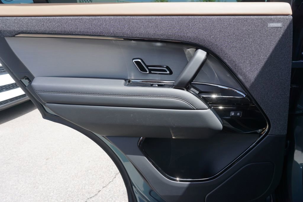 New 2025 Land Rover Range Rover Sport Dynamic SE image 28