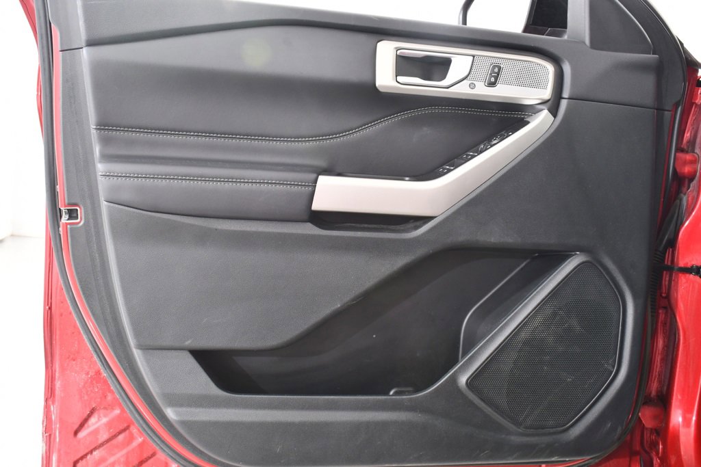 Used 2023 Ford Explorer XLT w/ Equipment Group 202A image 26