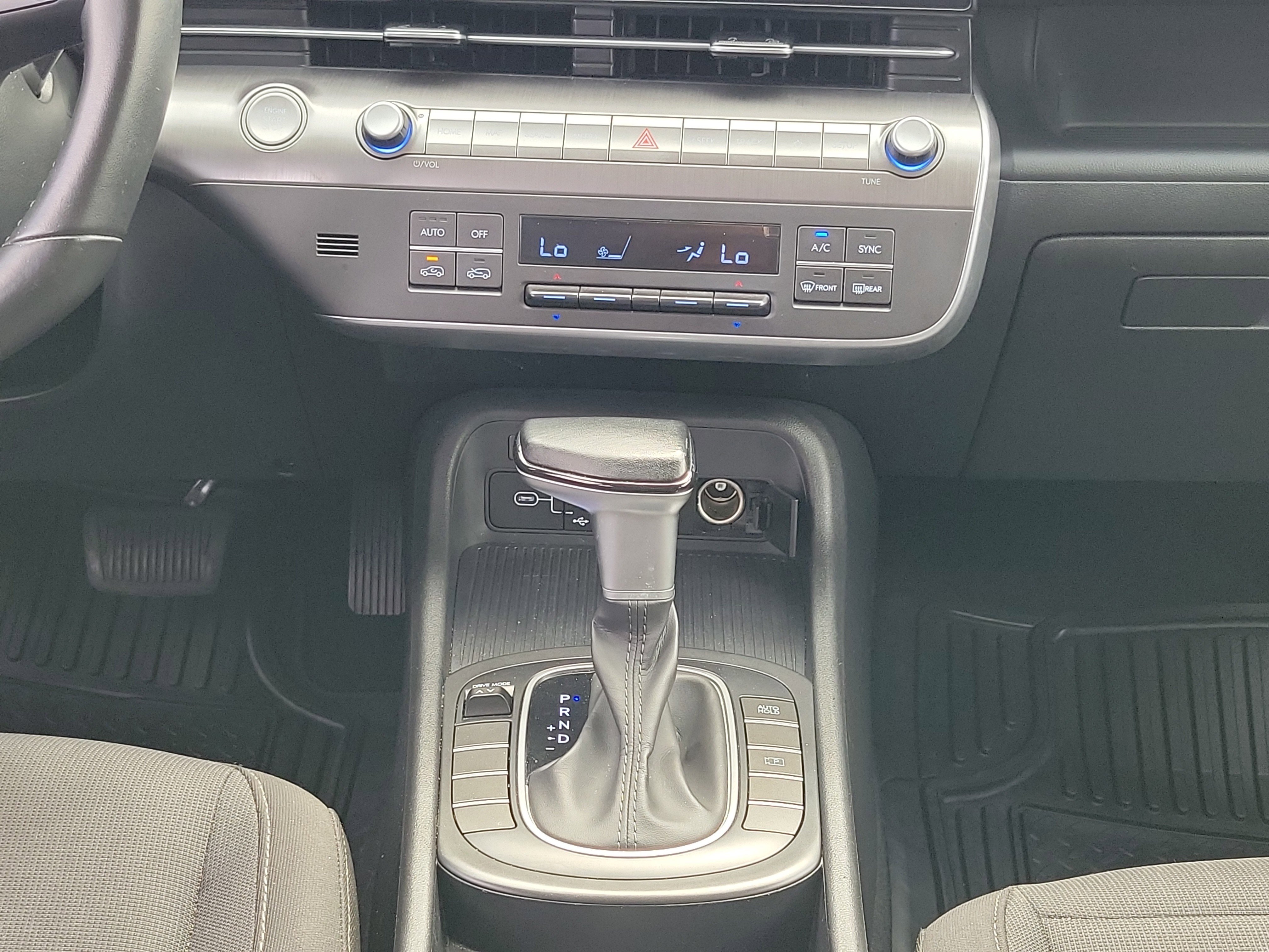 Used 2024 Hyundai Kona SEL image 19