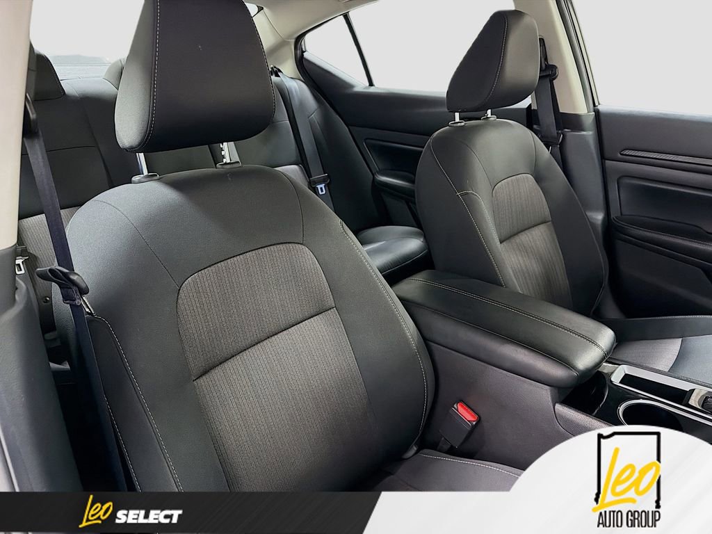 Used 2024 Nissan Altima 2.5 SV image 25