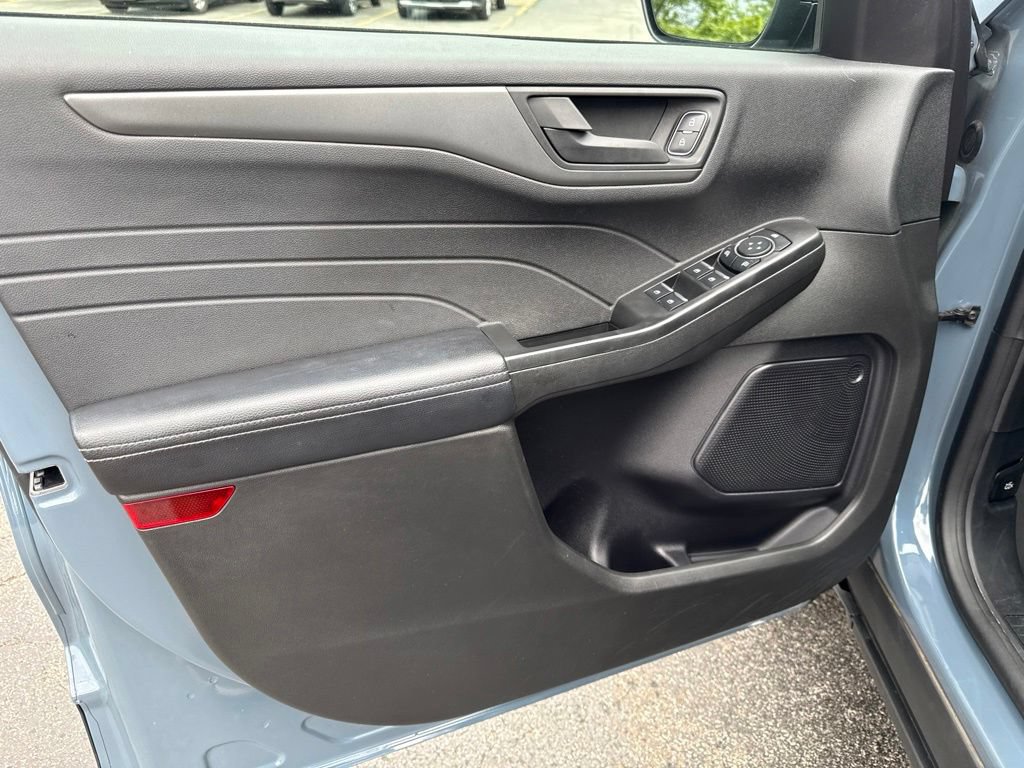 Used 2023 Ford Escape Active AWD/4WD image 21