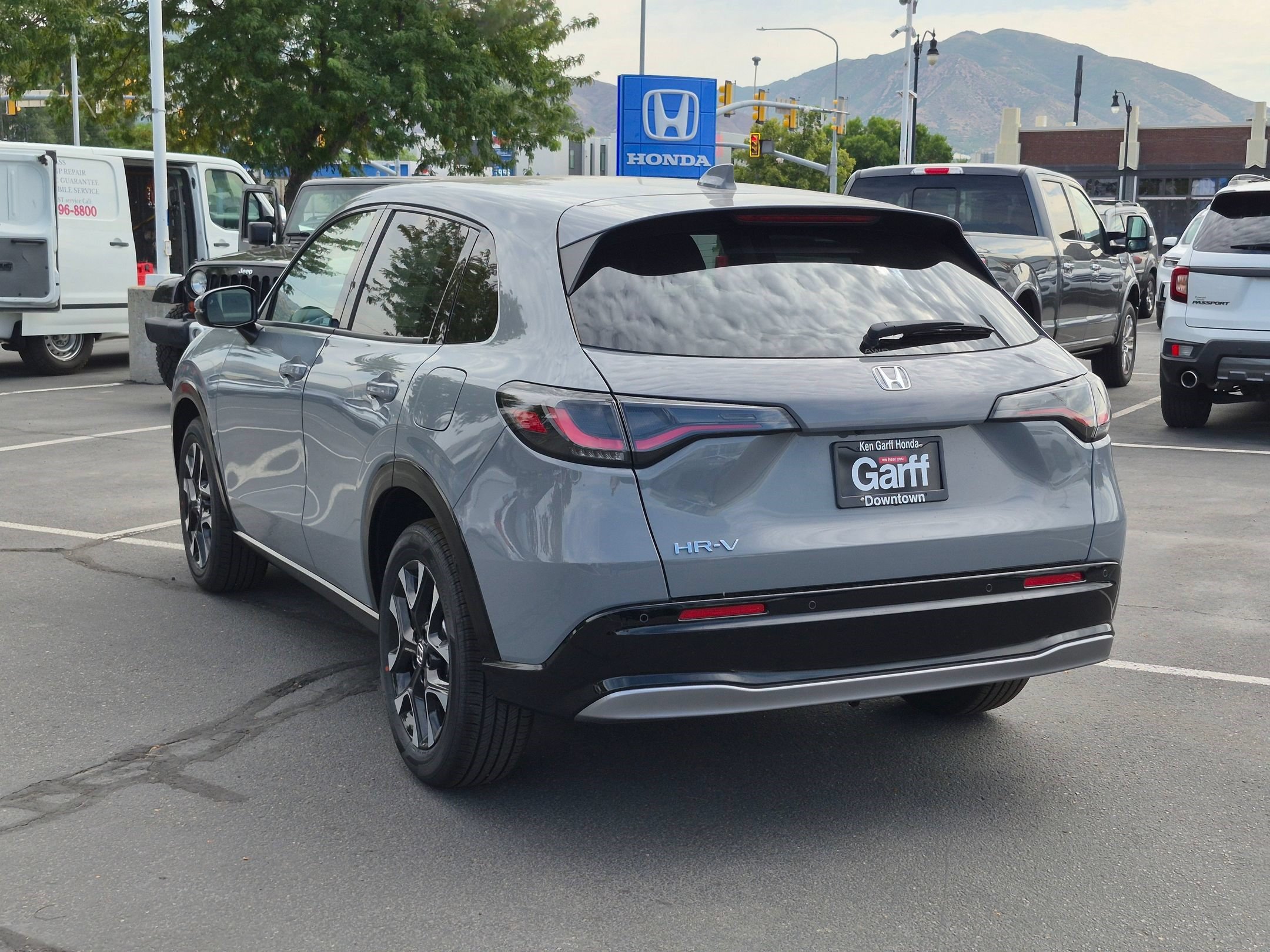 New 2027 Honda HR-V EX-L image 8
