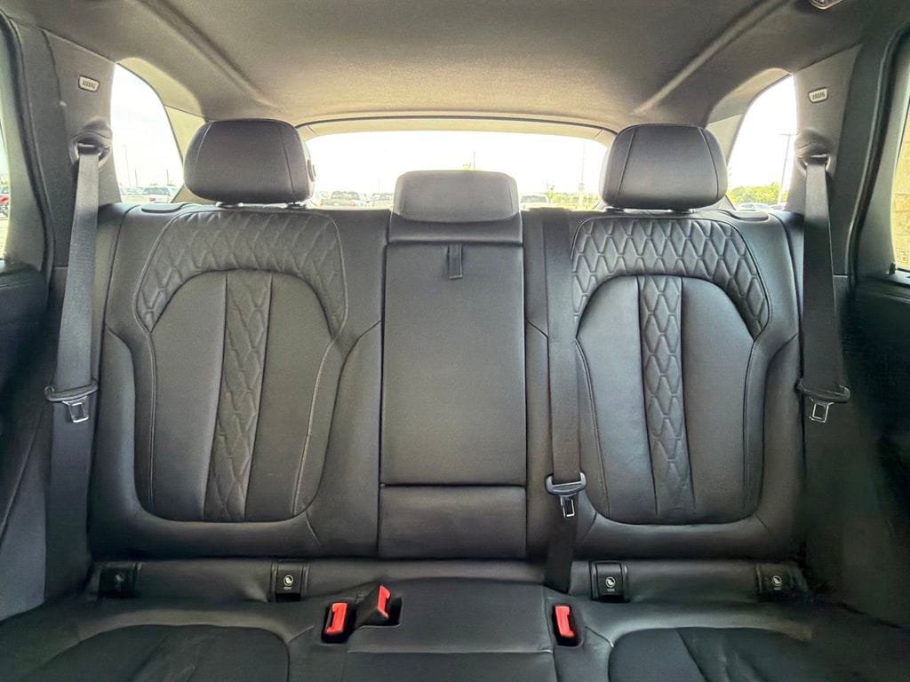 Used 2023 BMW X5 M50i w/ Parking Assistance Package AWD/4WD image 23
