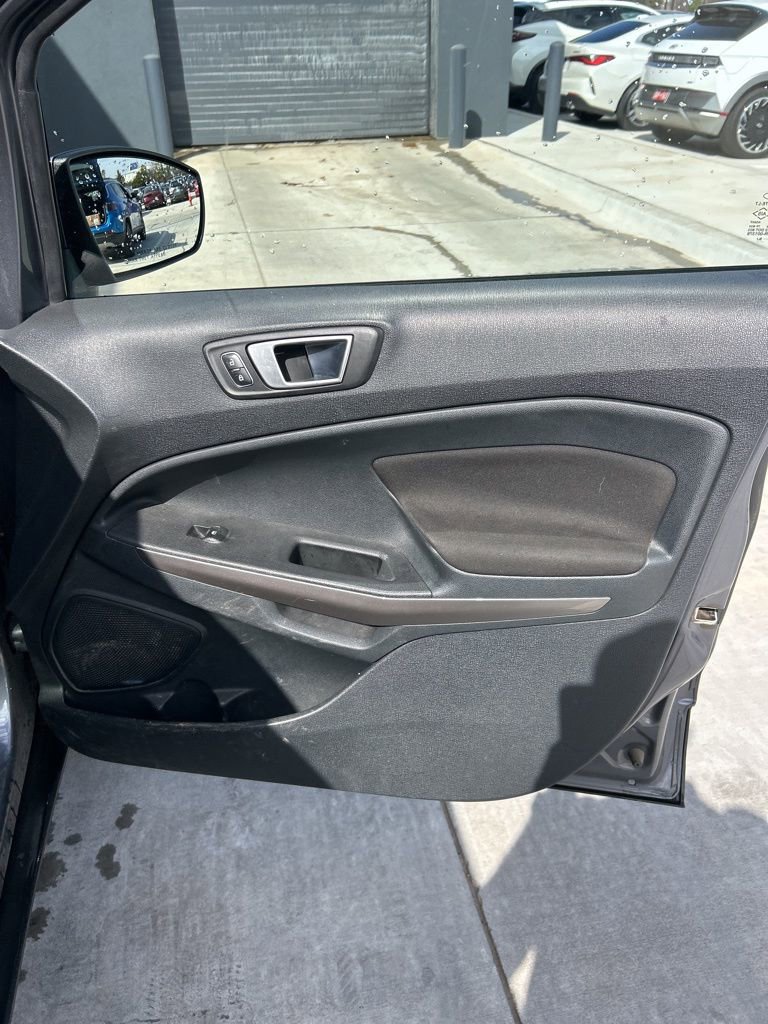 Used 2019 Ford EcoSport SE w/ SE Convenience Package image 14