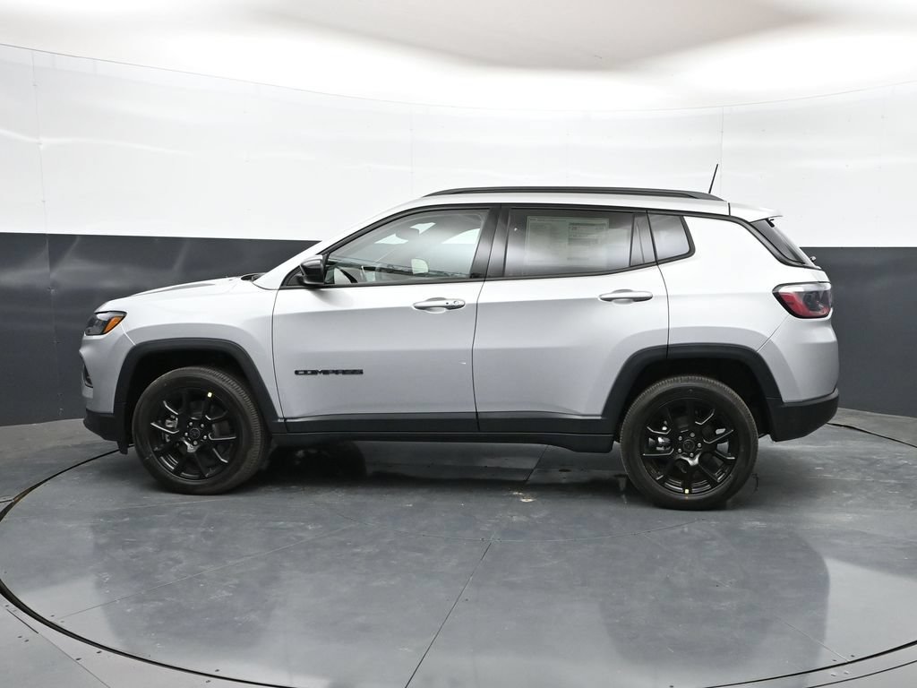 New 2026 Jeep Compass Latitude AWD/4WD image 25