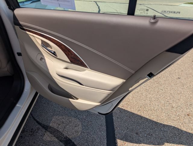 Used 2014 Buick LaCrosse Leather FWD image 6