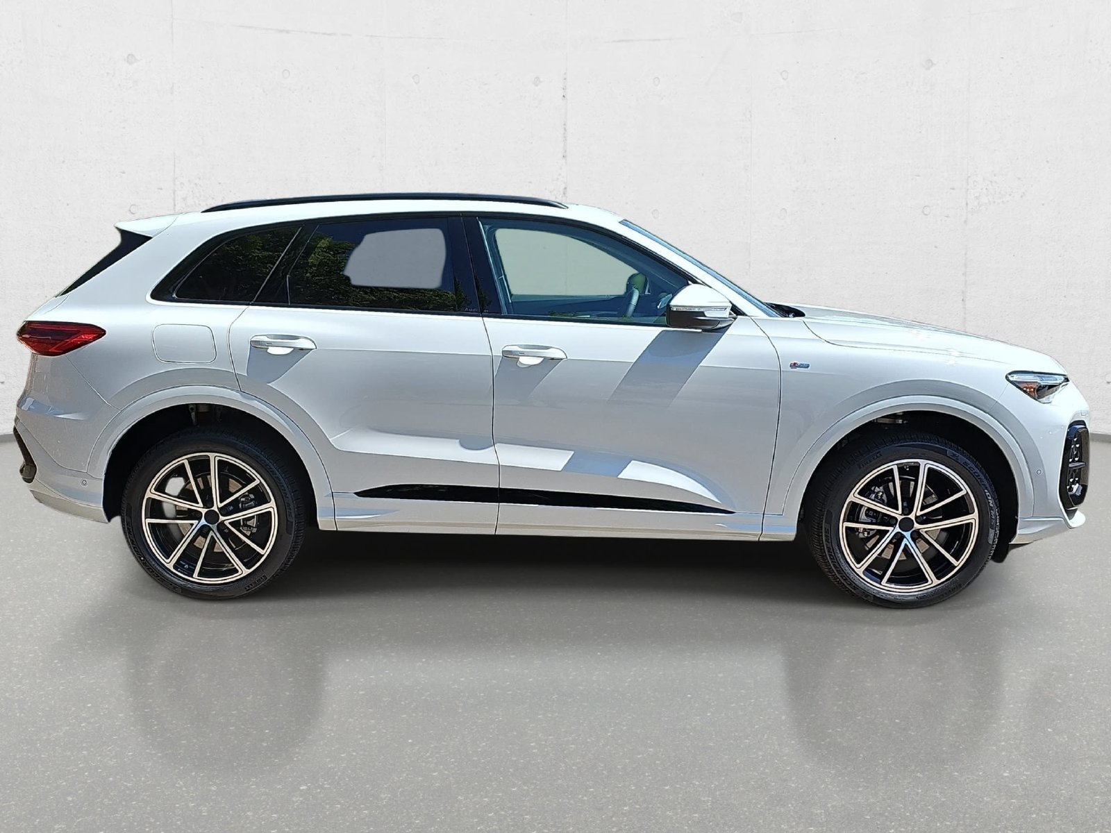 New 2026 Audi Q5 Premium Plus AWD/4WD image 4
