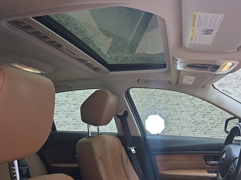 Used 2015 BMW 335i Sedan image 10