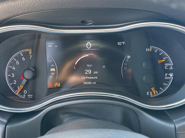 Used 2021 Jeep Grand Cherokee Laredo AWD/4WD image 26