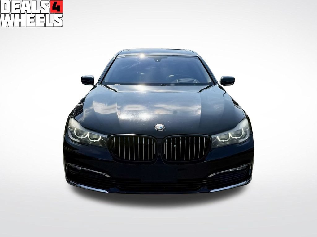 Used 2017 BMW 740i RWD image 2