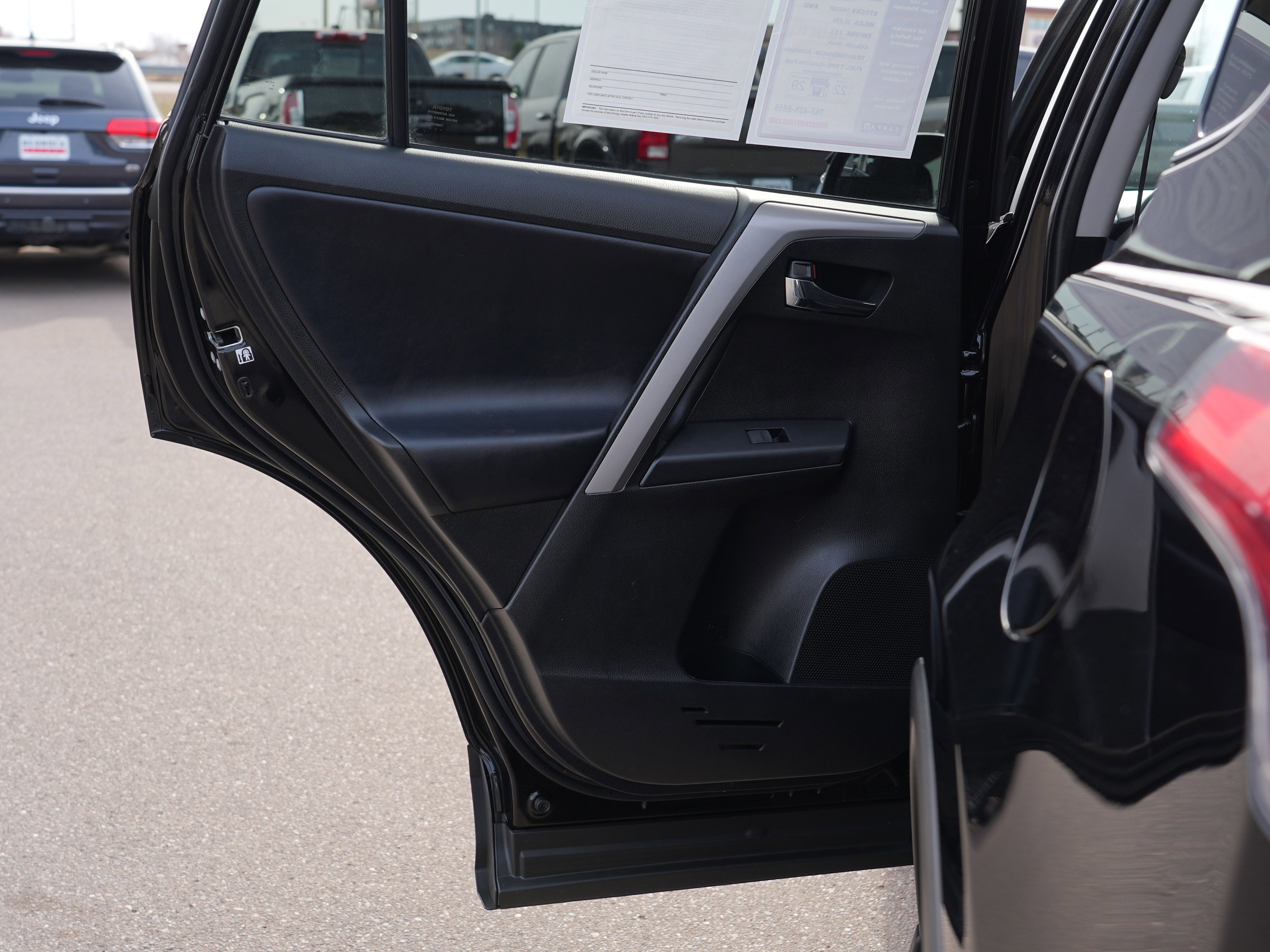 Used 2017 Toyota RAV4 XLE w/ Plus Special Value Package image 19