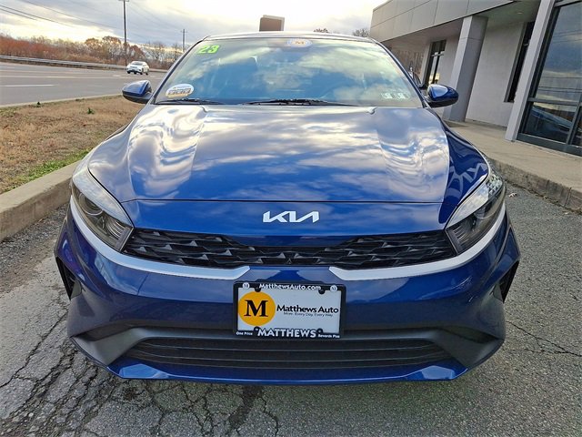 Used 2023 Kia Forte LXS image 2