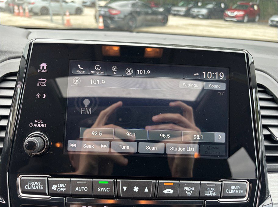 Used 2023 Honda Odyssey Elite image 29