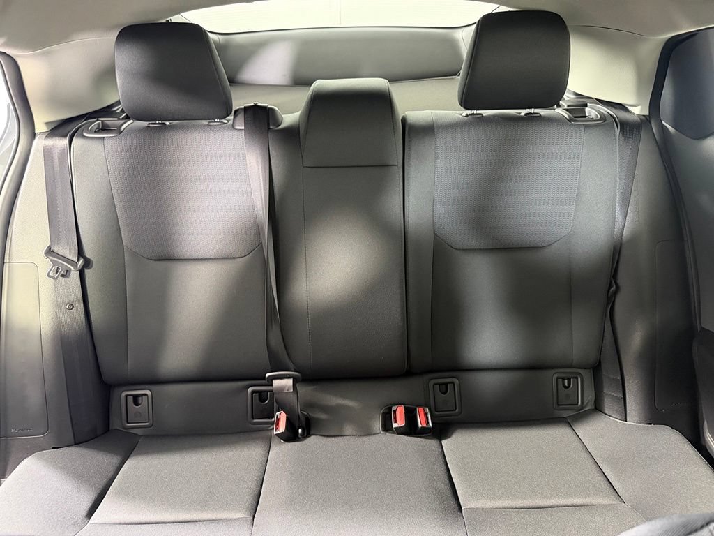 Used 2025 Toyota Prius LE FWD image 17