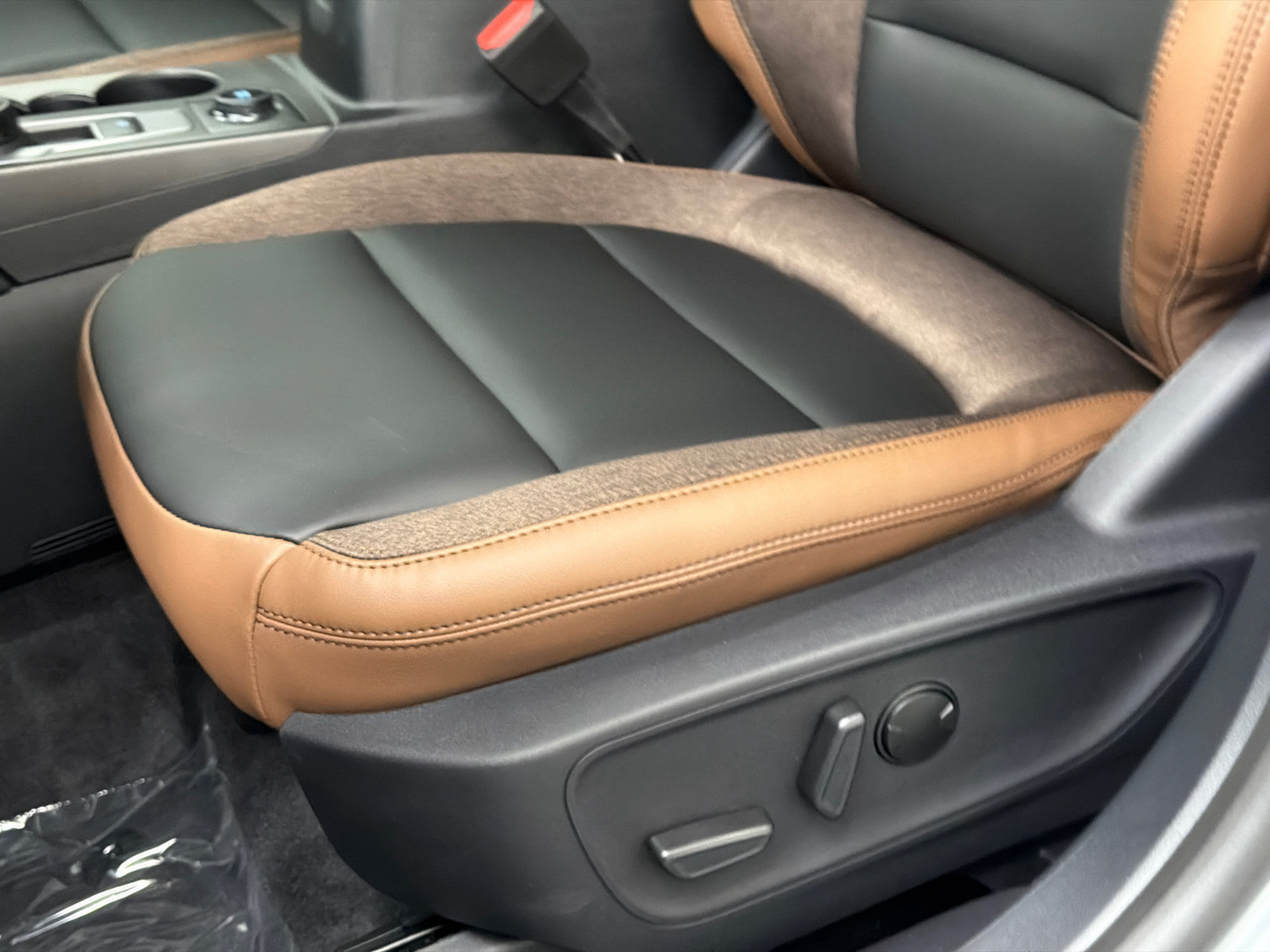 New 2026 Ford Bronco Sport Outer Banks w/ Outer Banks Tech Package+ AWD/4WD image 15