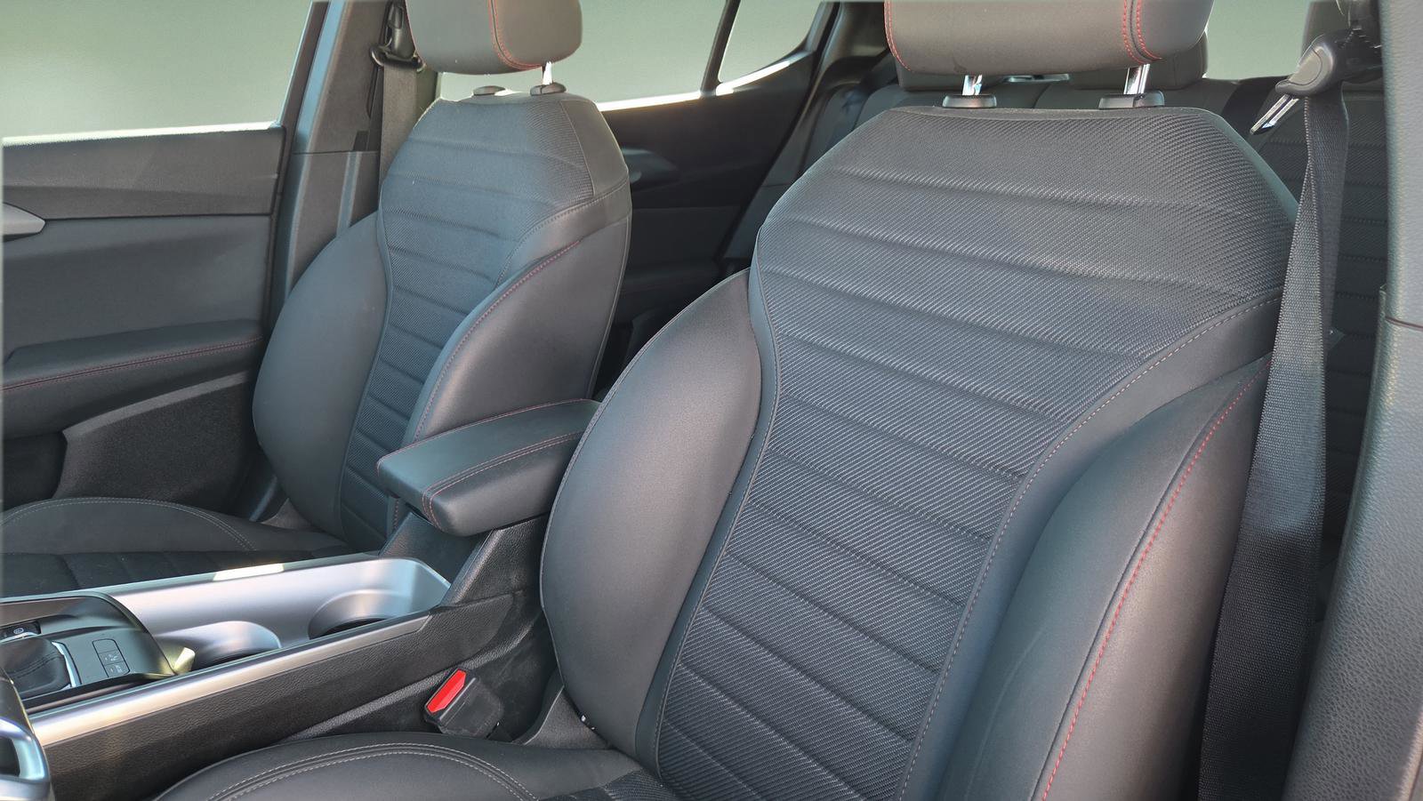 Used 2024 Dodge Hornet GT image 25