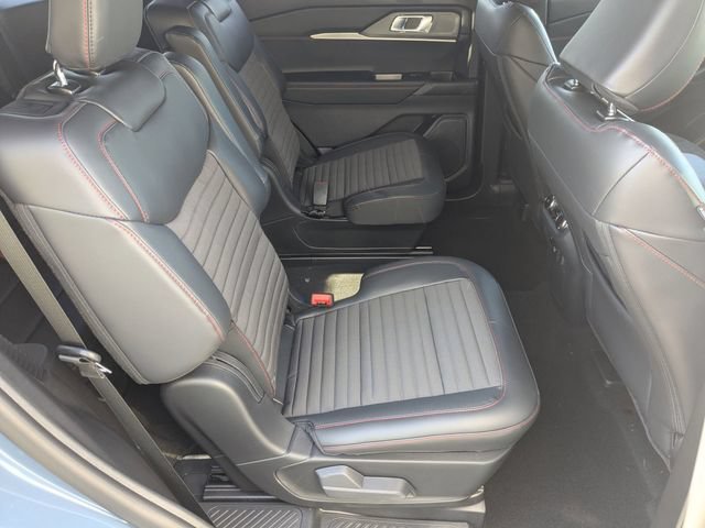 New 2026 Ford Explorer ST-Line w/ ST-Line Street Pack AWD/4WD image 21