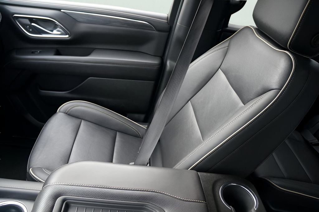 Used 2023 GMC Yukon SLT image 23