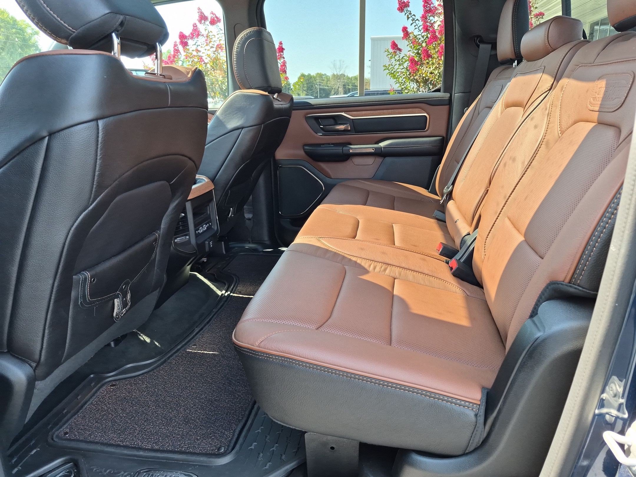 Used 2024 RAM 1500 Limited AWD/4WD image 20