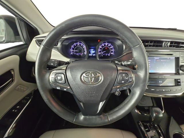 Used 2016 Toyota Avalon Limited FWD image 12