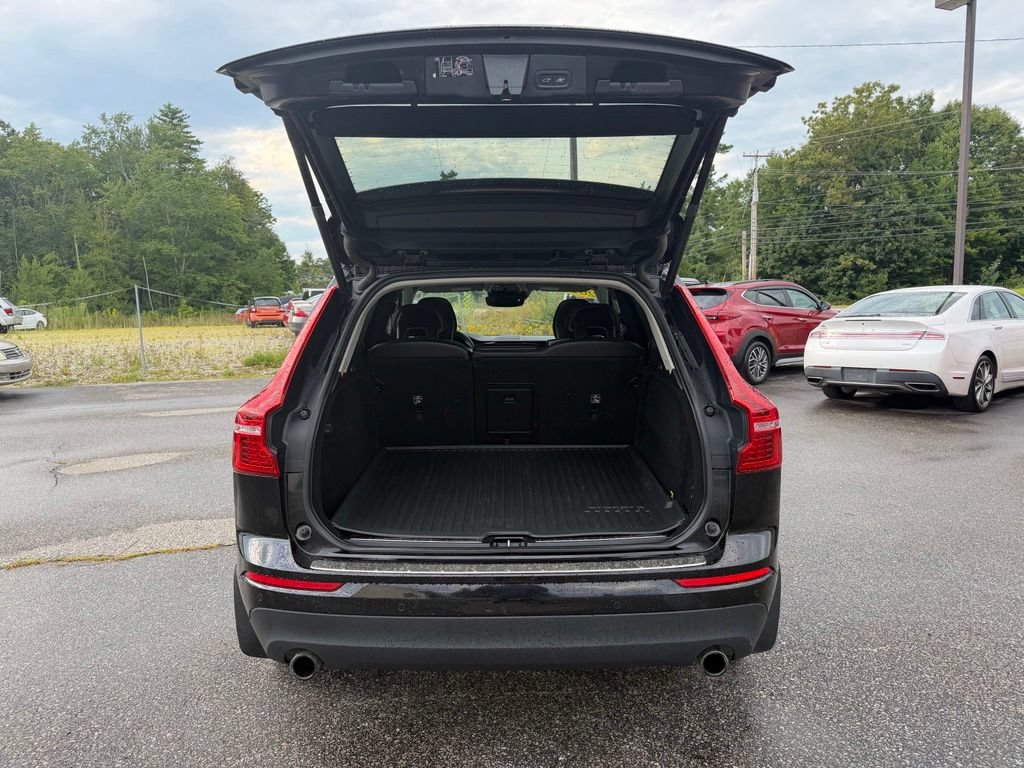 Used 2019 Volvo XC60 T6 Momentum w/ Multimedia Package AWD/4WD image 30