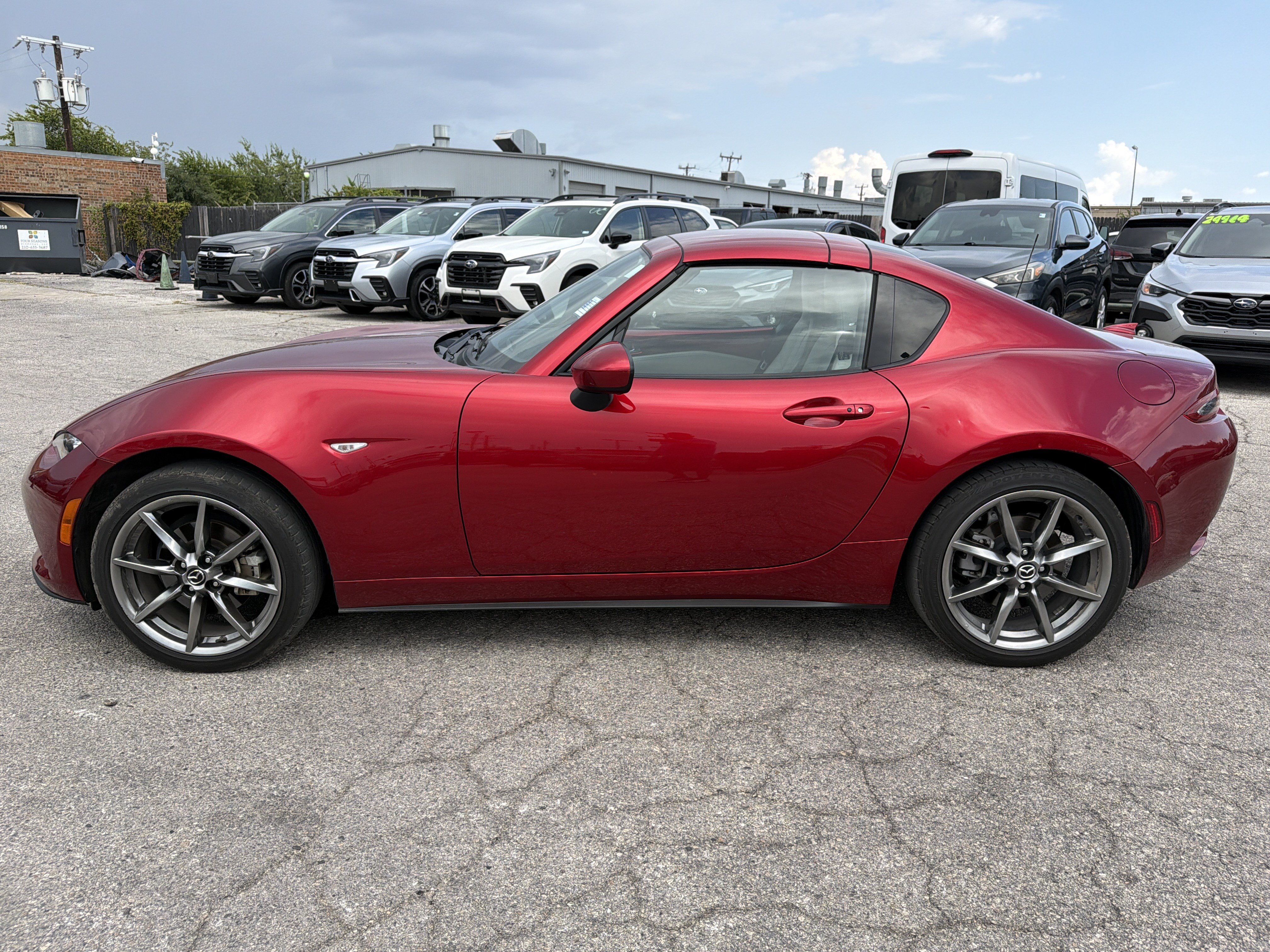 Used 2021 MAZDA MX-5 Miata RF Grand Touring RWD image 7