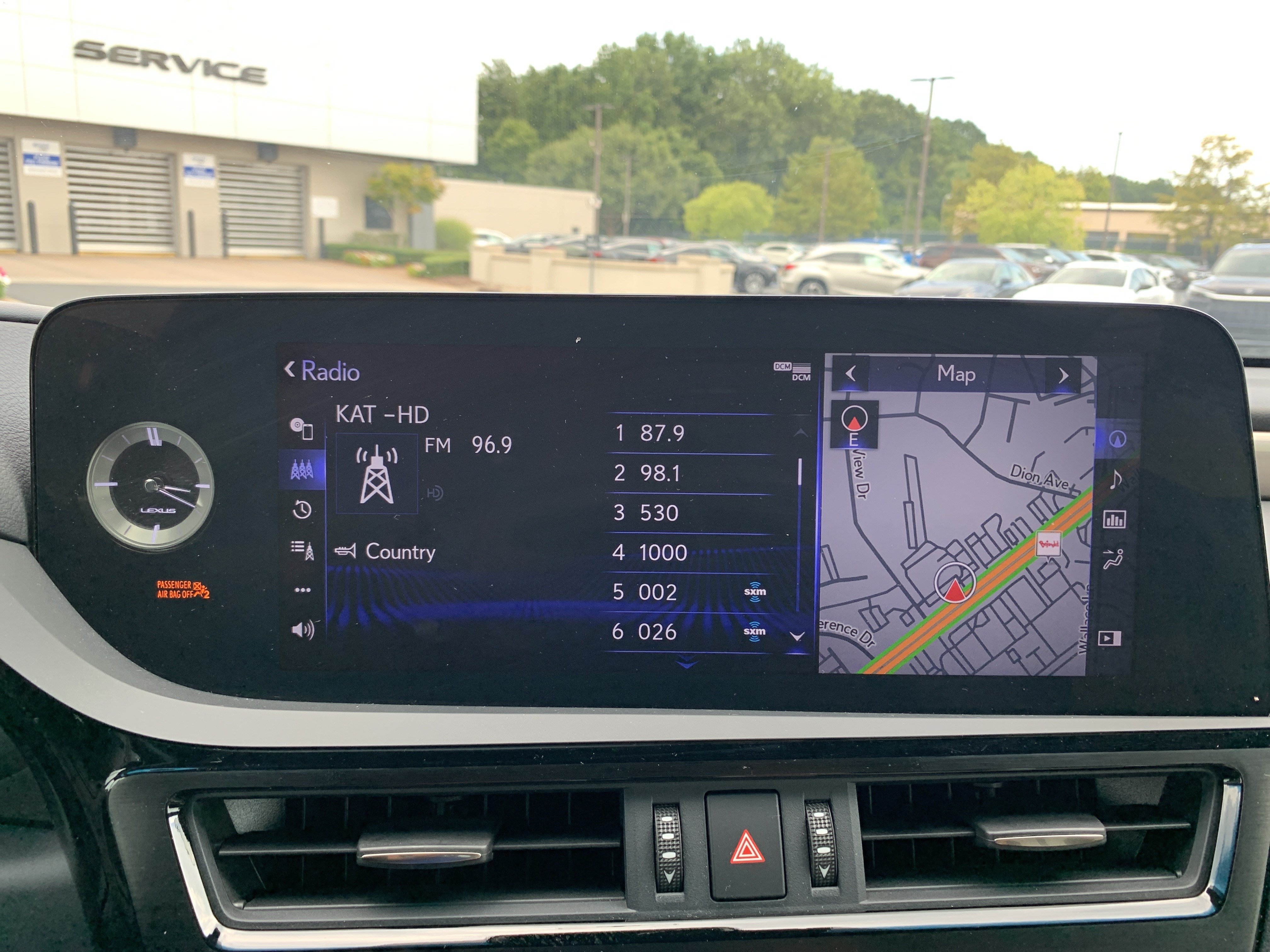 Used 2022 Lexus ES 300h F Sport w/ Accessory Package 2 FWD image 23