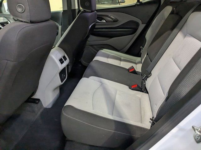Used 2024 GMC Terrain SLE image 25