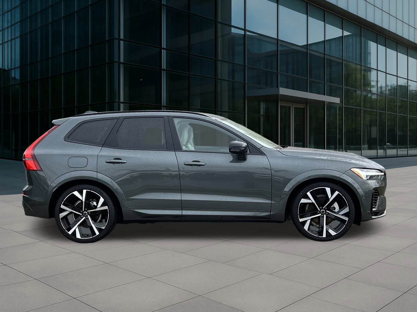 New 2026 Volvo XC60 T8 Ultra image 6