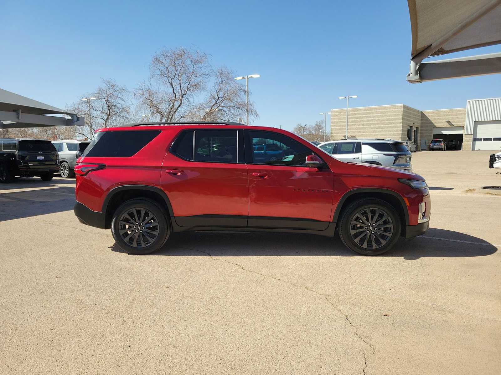 Used 2023 Chevrolet Traverse RS image 9