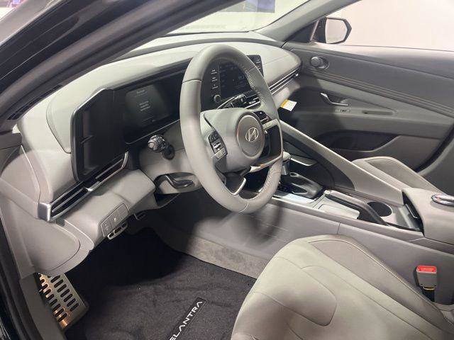 New 2026 Hyundai Elantra Sport image 9