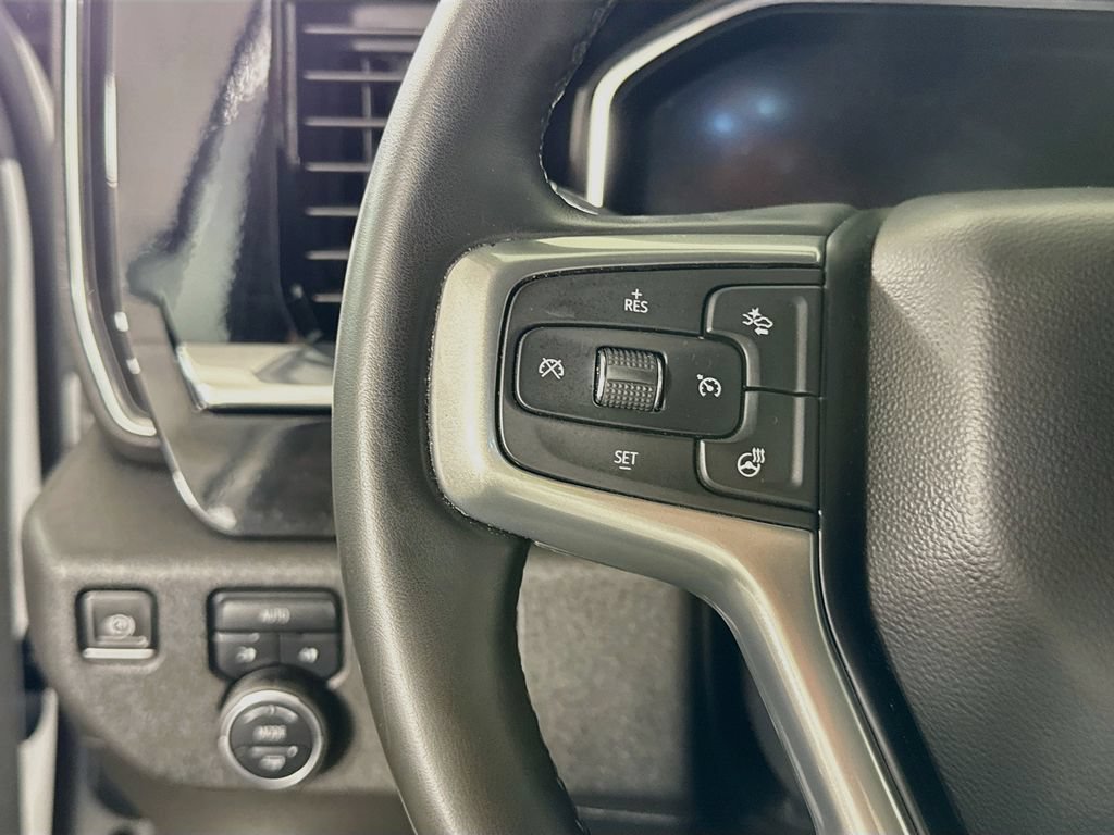 Used 2024 Chevrolet Silverado 1500 LT AWD/4WD image 20
