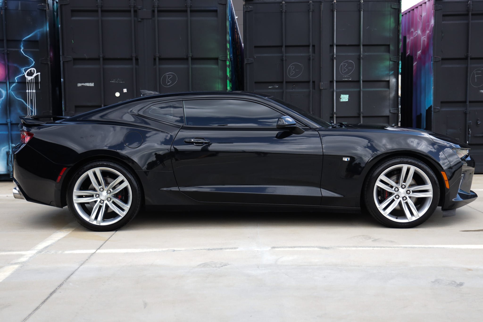 Used 2016 Chevrolet Camaro SS RWD image 17