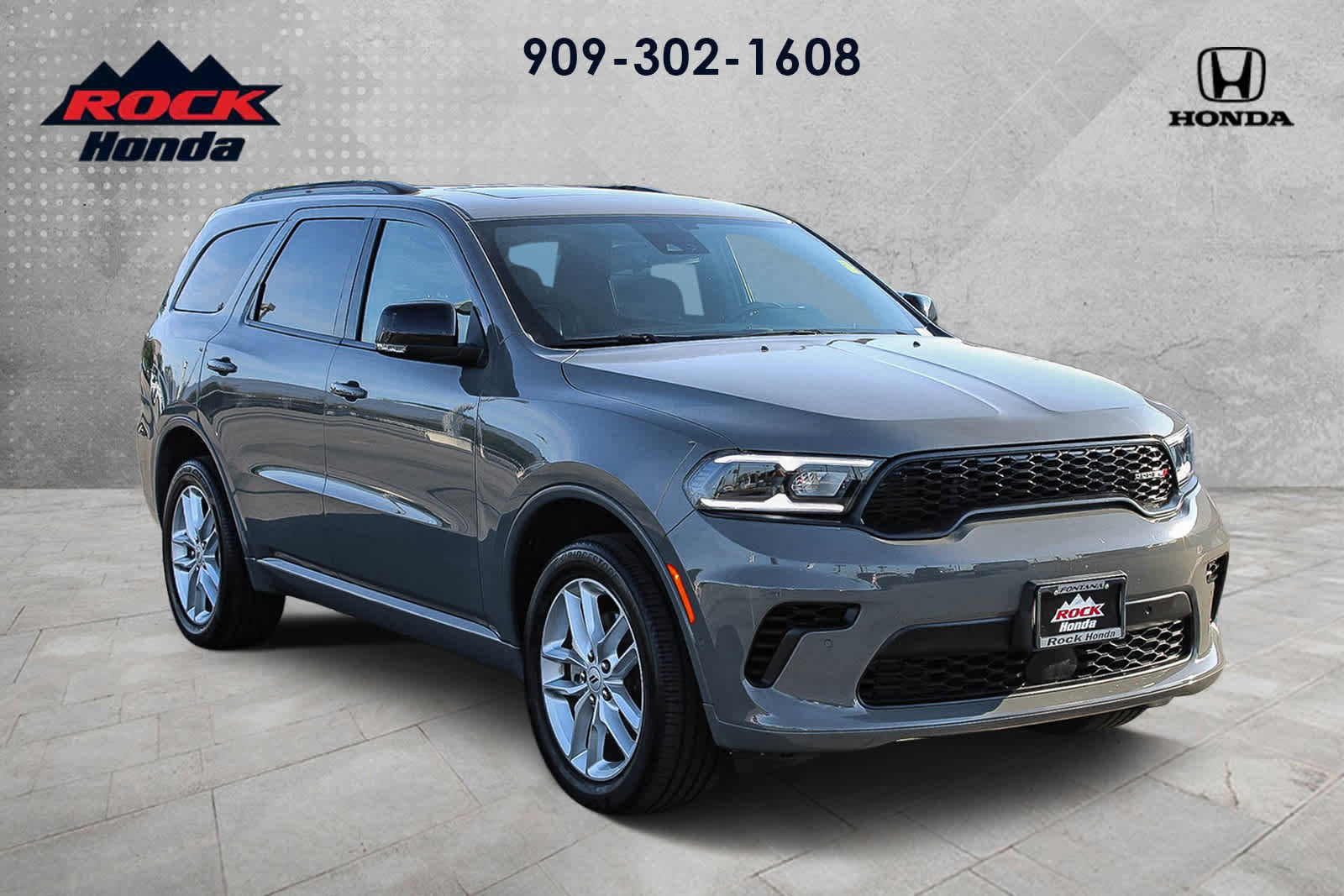 Used 2025 Dodge Durango GT image 3