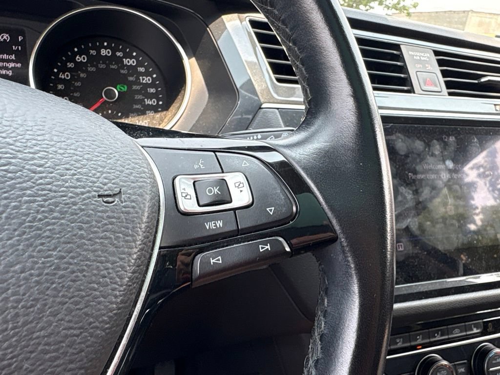 Used 2019 Volkswagen Tiguan SEL AWD/4WD image 22