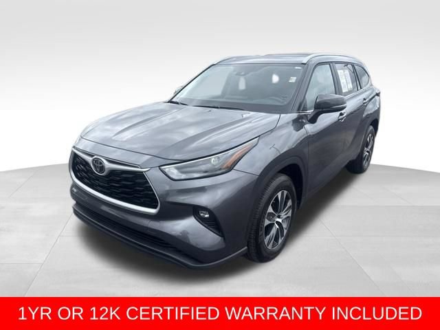 Used 2025 Toyota Highlander XLE