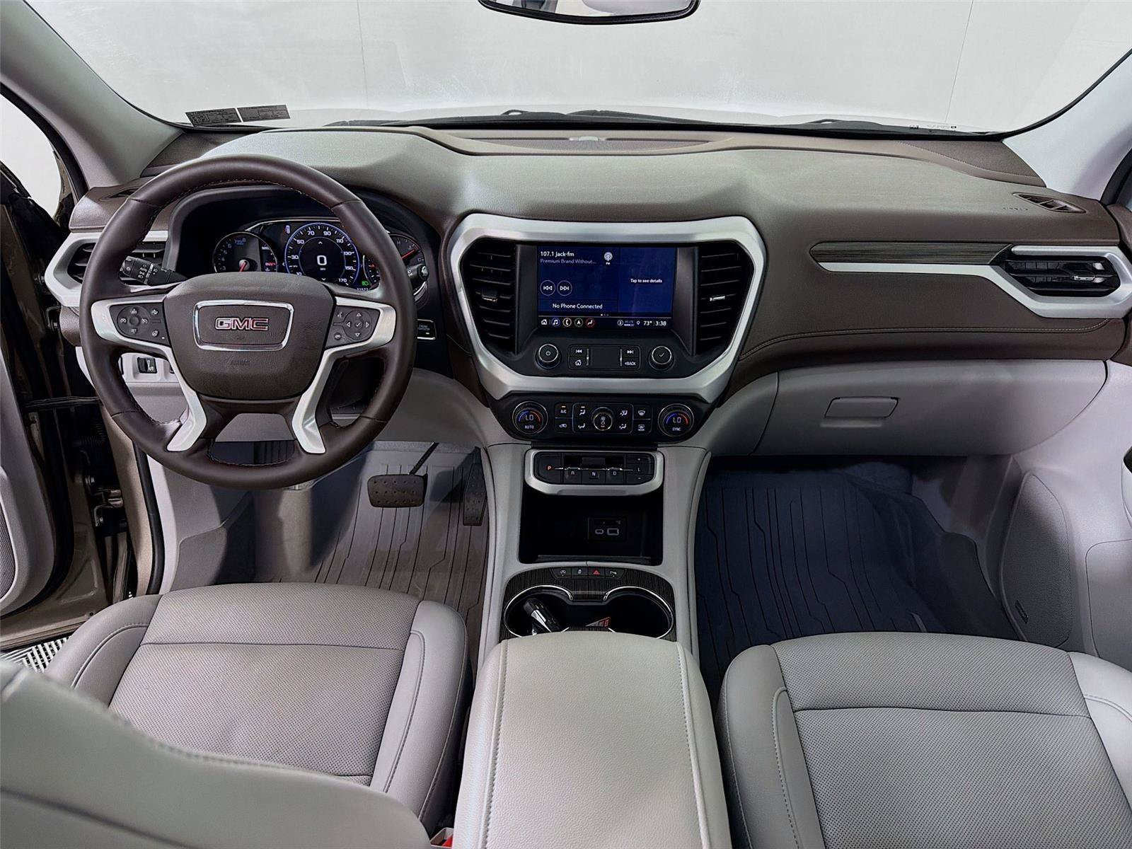 Used 2023 GMC Acadia SLT w/ Technology Package AWD/4WD image 26