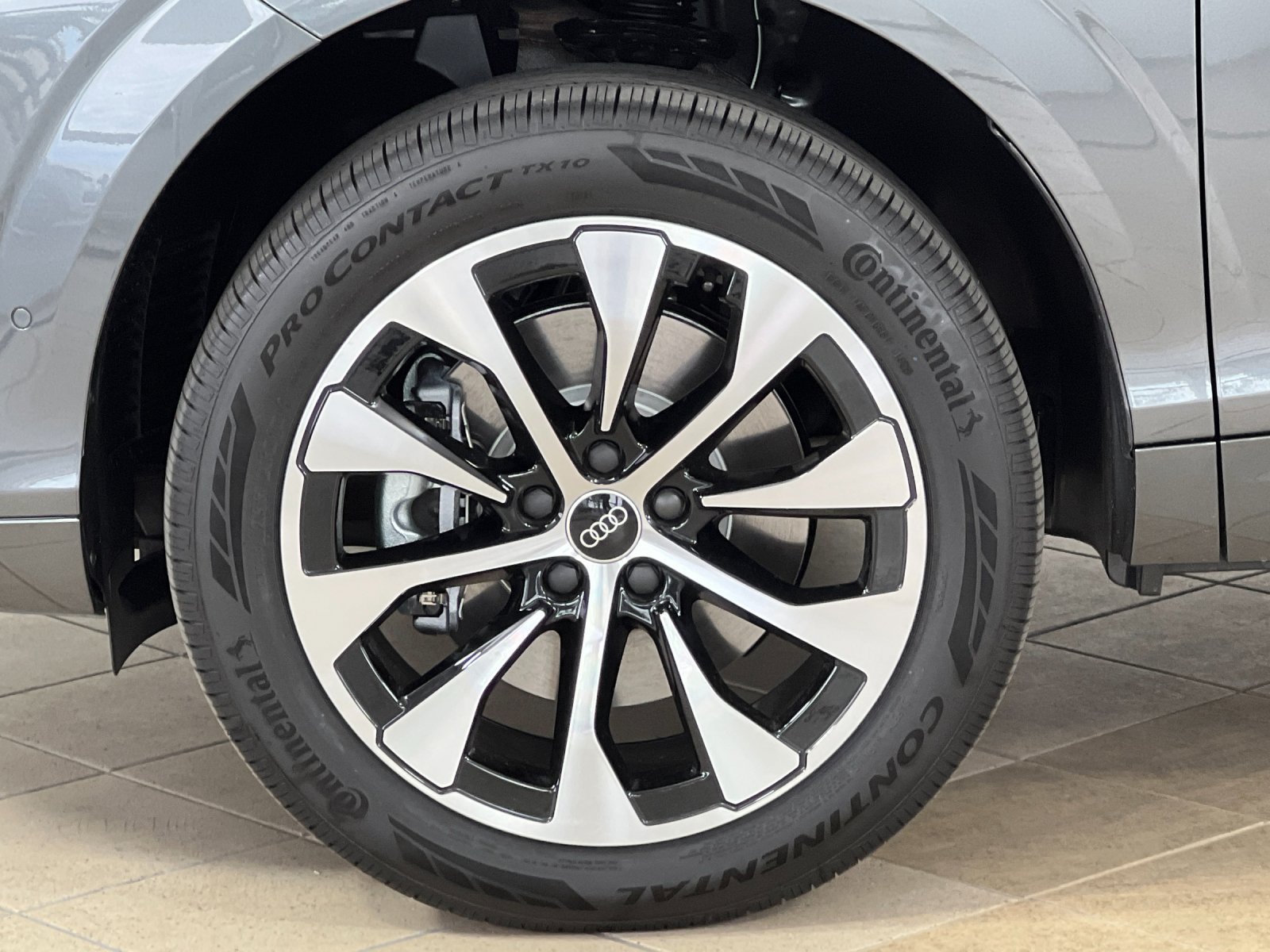 New 2026 Audi Q3 quattro 2.0T AWD/4WD image 26