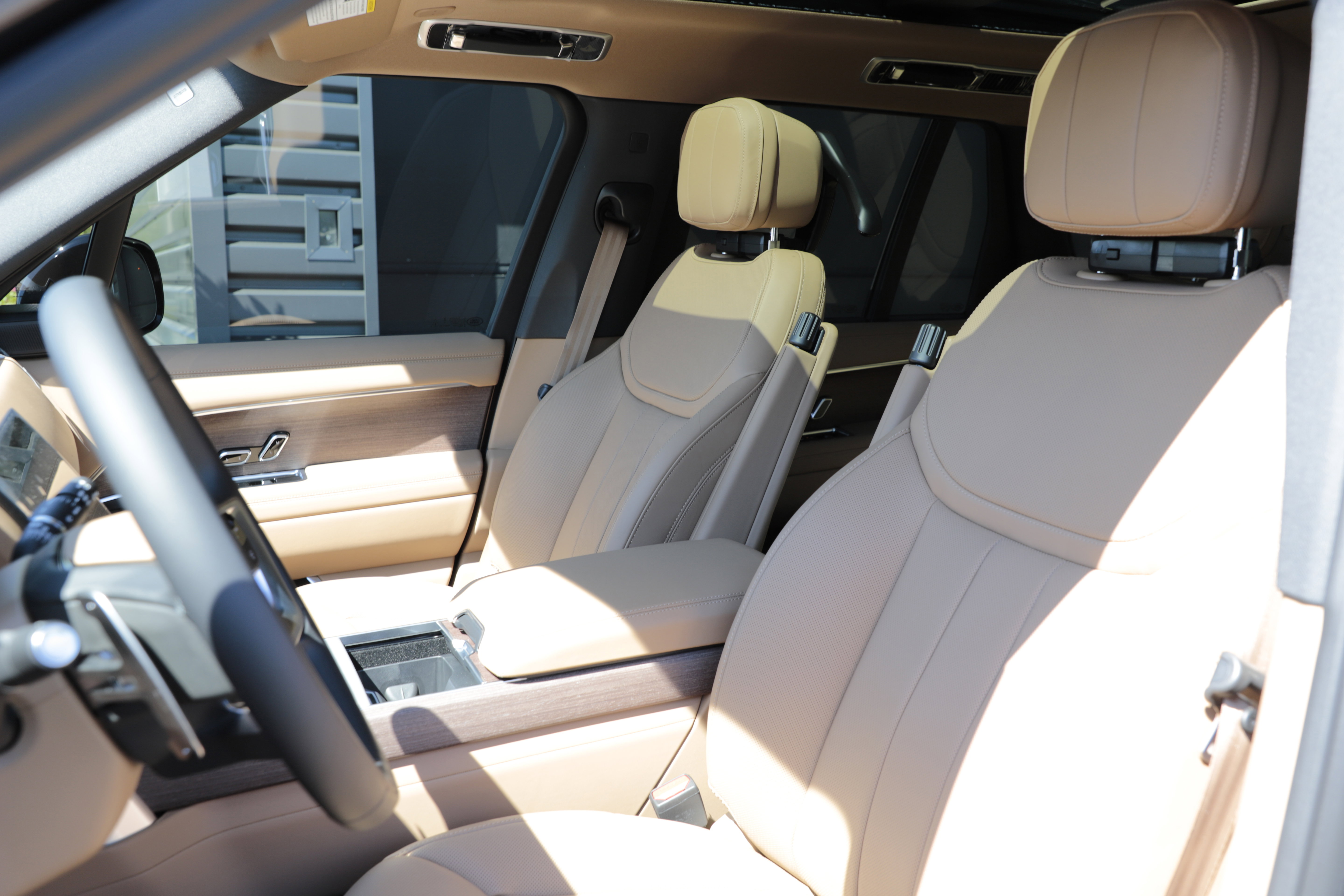 New 2026 Land Rover Range Rover SE AWD/4WD image 17