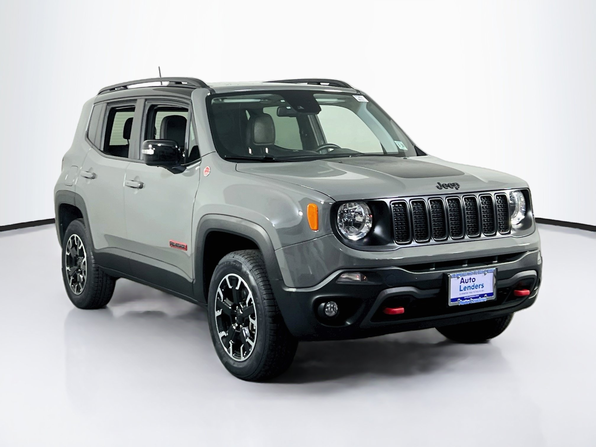 Used 2023 Jeep Renegade Trailhawk w/ Sun/Sound Group AWD/4WD image 3