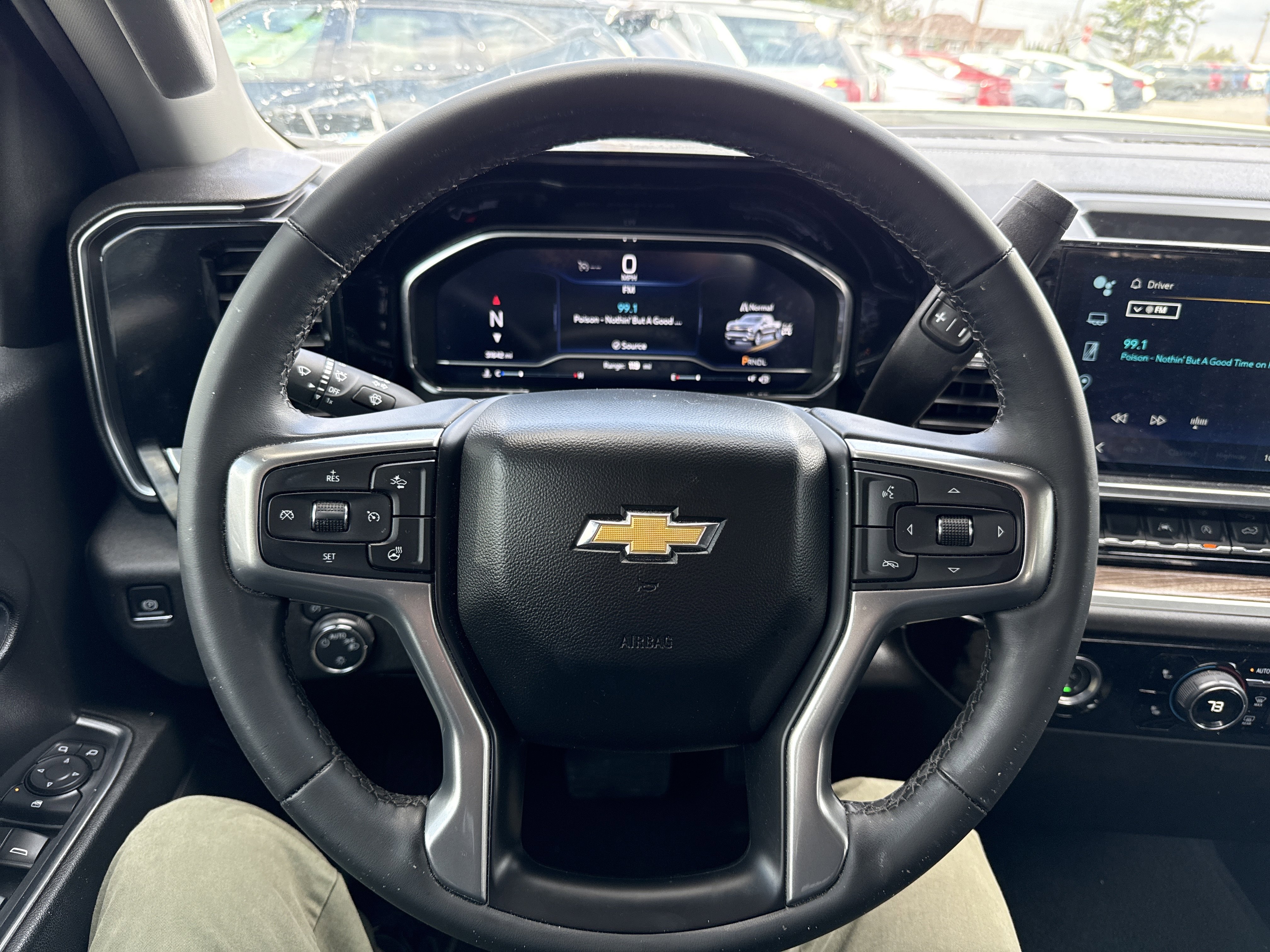 Used 2024 Chevrolet Silverado 1500 LT image 15