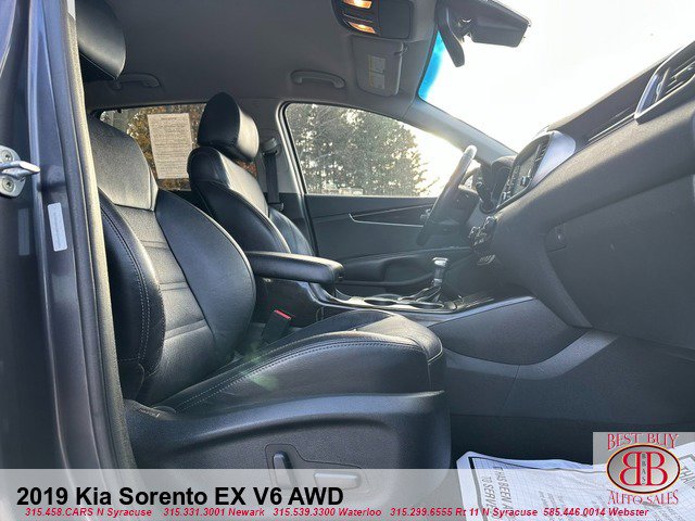 Used 2019 Kia Sorento EX w/ EX Premium Package image 15