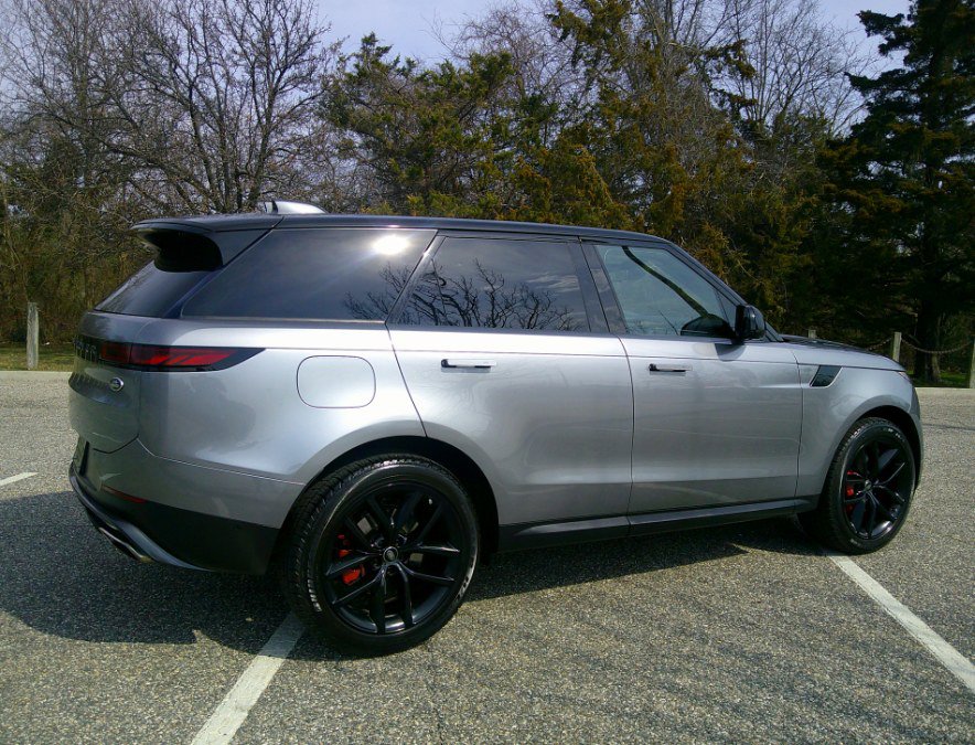 Used 2023 Land Rover Range Rover Sport SE image 40