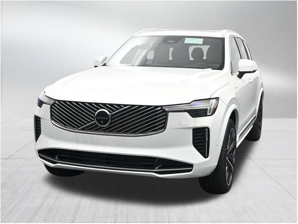 New 2026 Volvo XC90 T8 Plus w/ Protection Package Premier AWD/4WD image 8