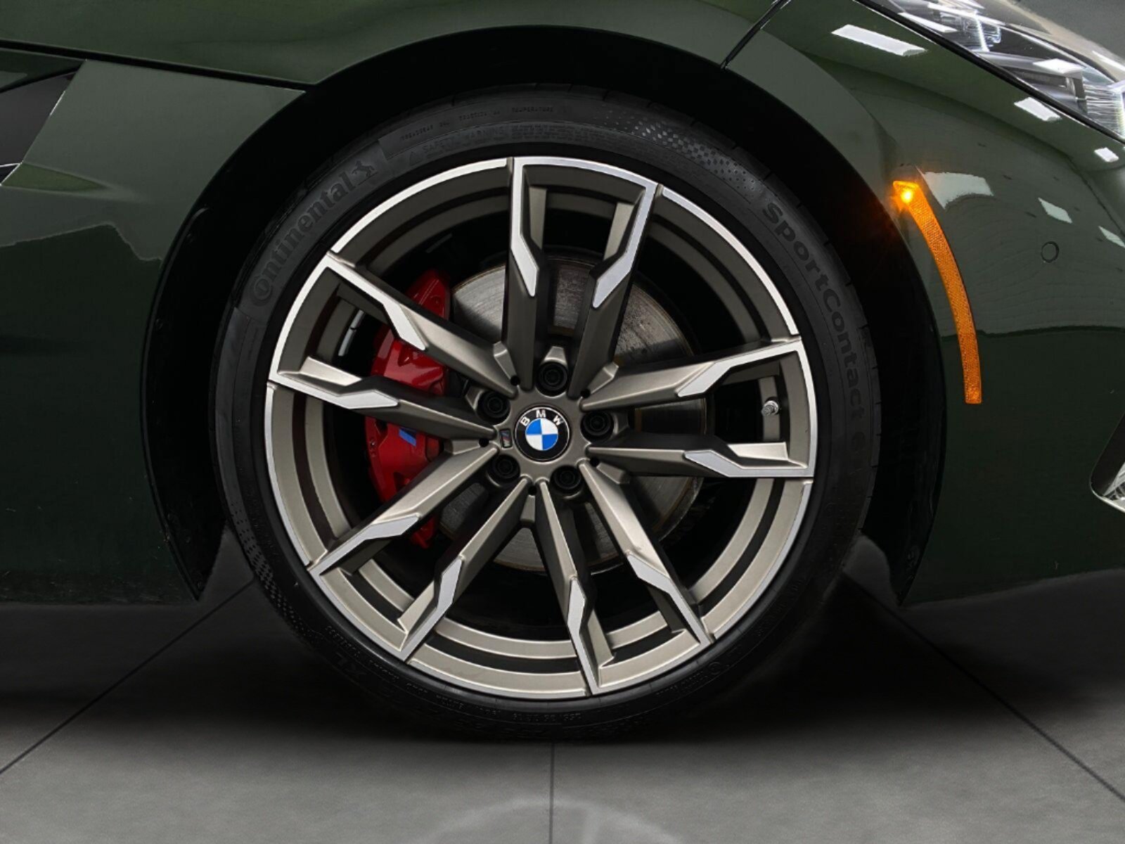 Used 2026 BMW Z4 M40i w/ Premium Package RWD image 12