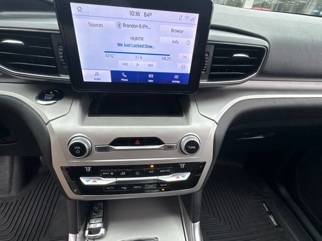 Used 2020 Ford Explorer XLT w/ Equipment Group 202A AWD/4WD image 11