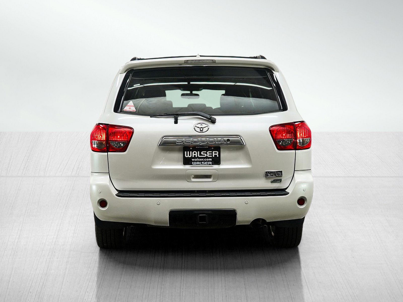 Used 2012 Toyota Sequoia Platinum AWD/4WD image 4