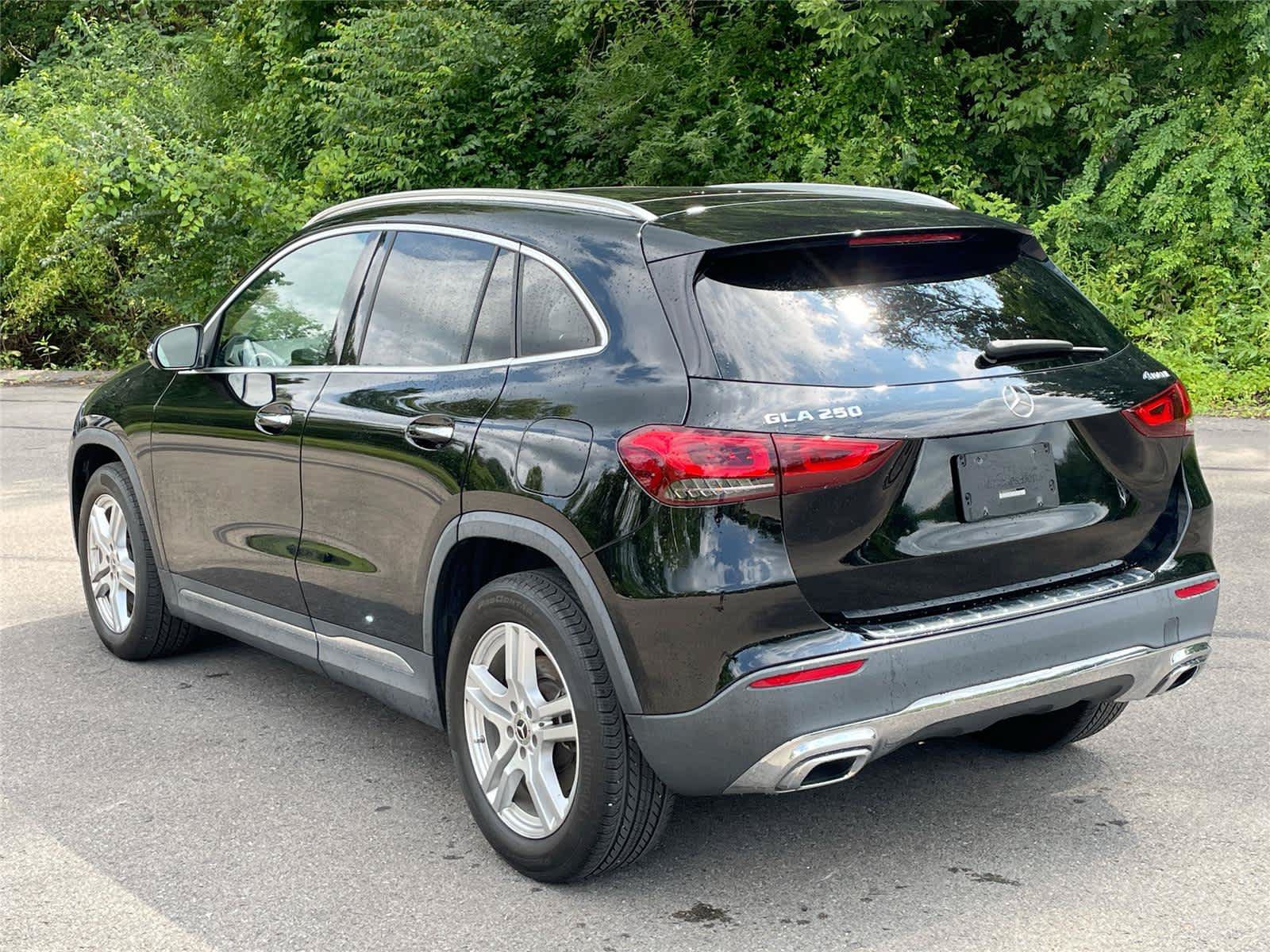 Used 2022 Mercedes-Benz GLA 250 4MATIC image 3