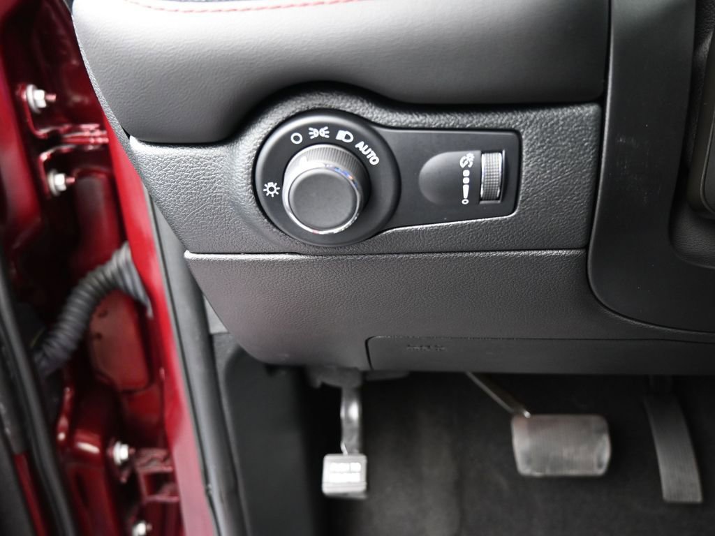 Used 2024 Dodge Durango R/T w/ Blacktop Package image 33